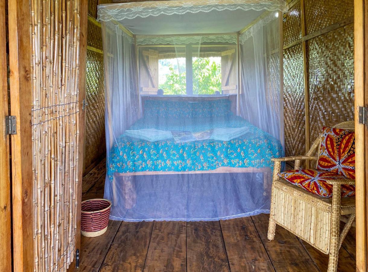 Mwamba Kelele Lodge Fort Portal 外观 照片