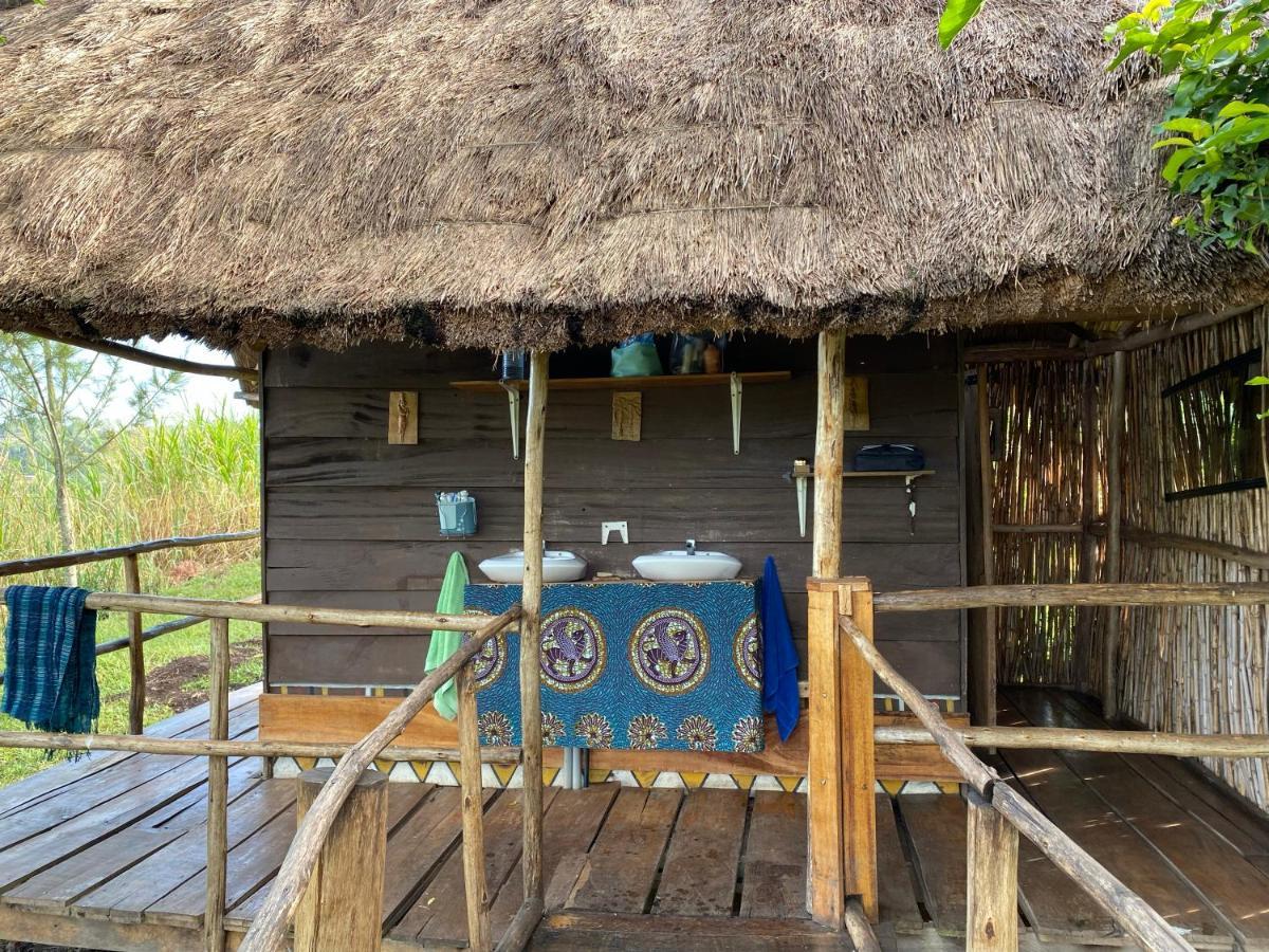 Mwamba Kelele Lodge Fort Portal 外观 照片