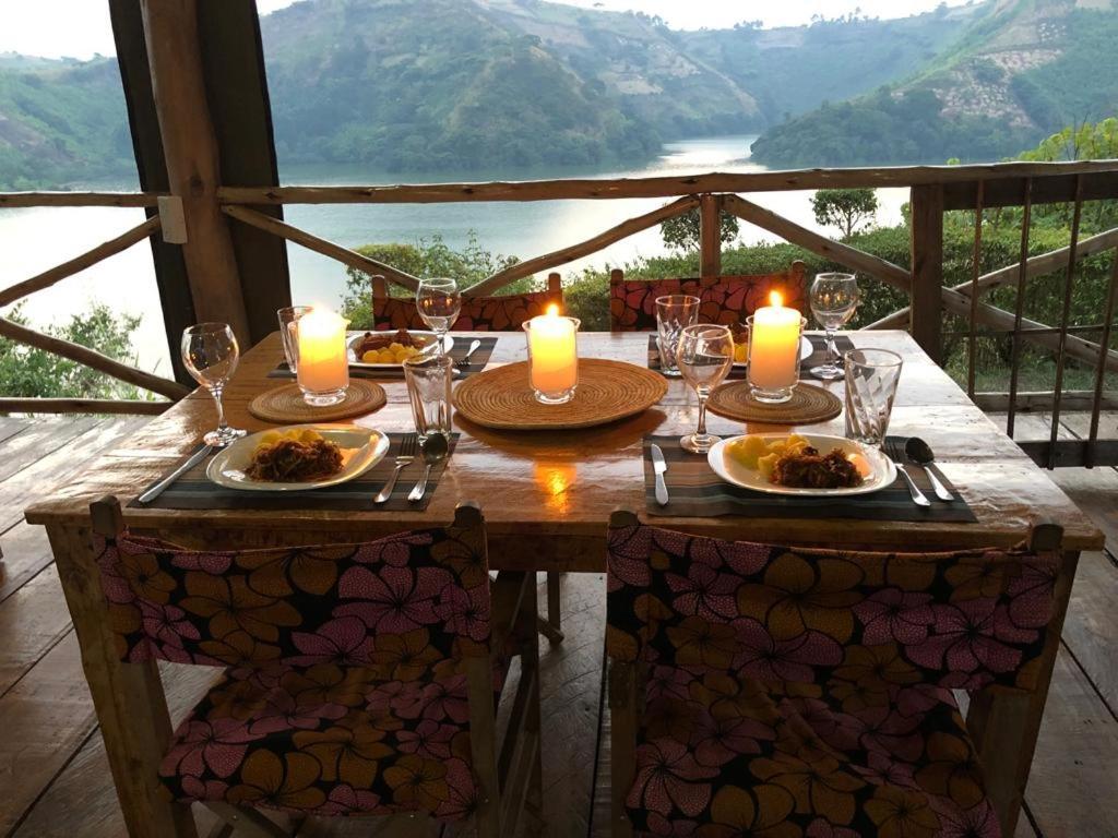 Mwamba Kelele Lodge Fort Portal 外观 照片