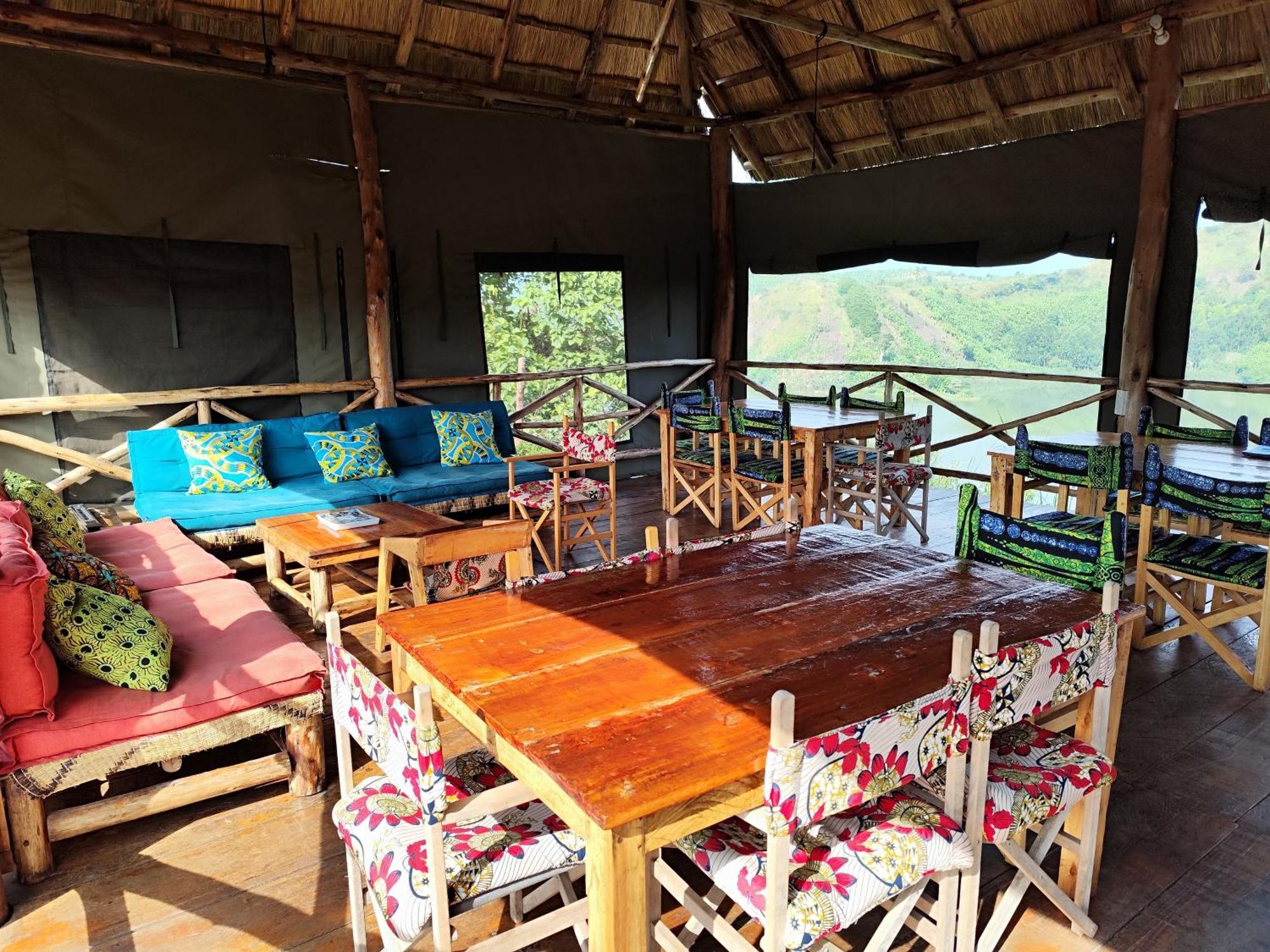 Mwamba Kelele Lodge Fort Portal 外观 照片