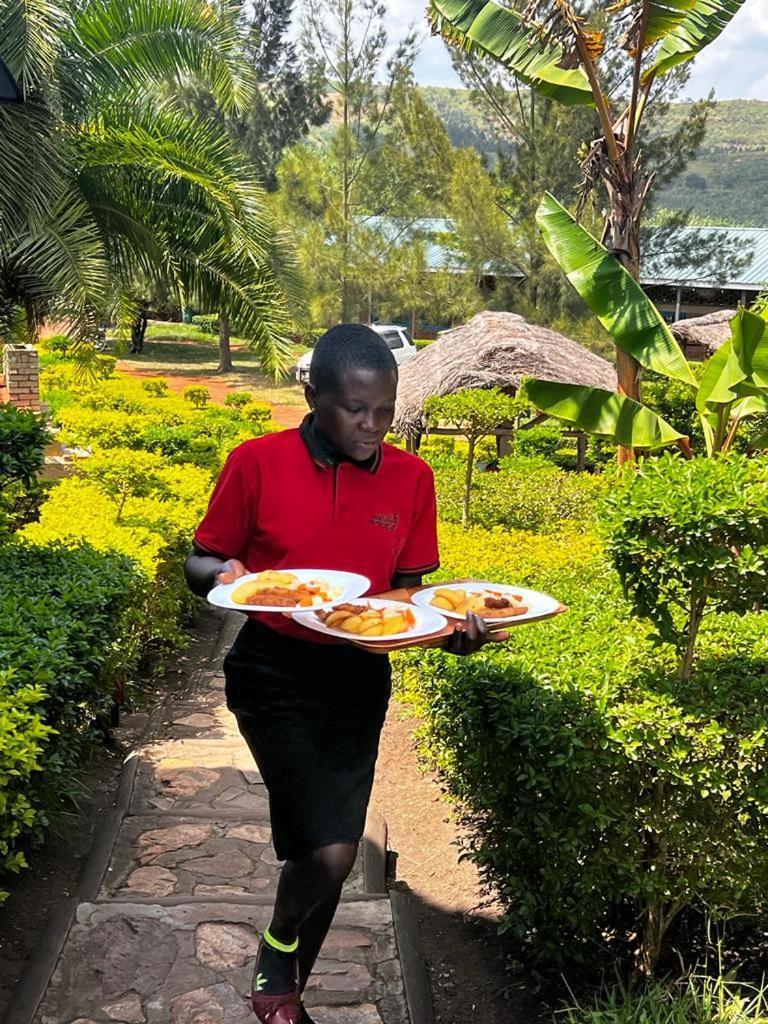 Mwamba Kelele Lodge Fort Portal 外观 照片