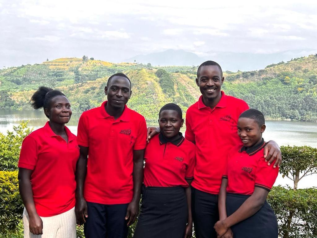 Mwamba Kelele Lodge Fort Portal 外观 照片