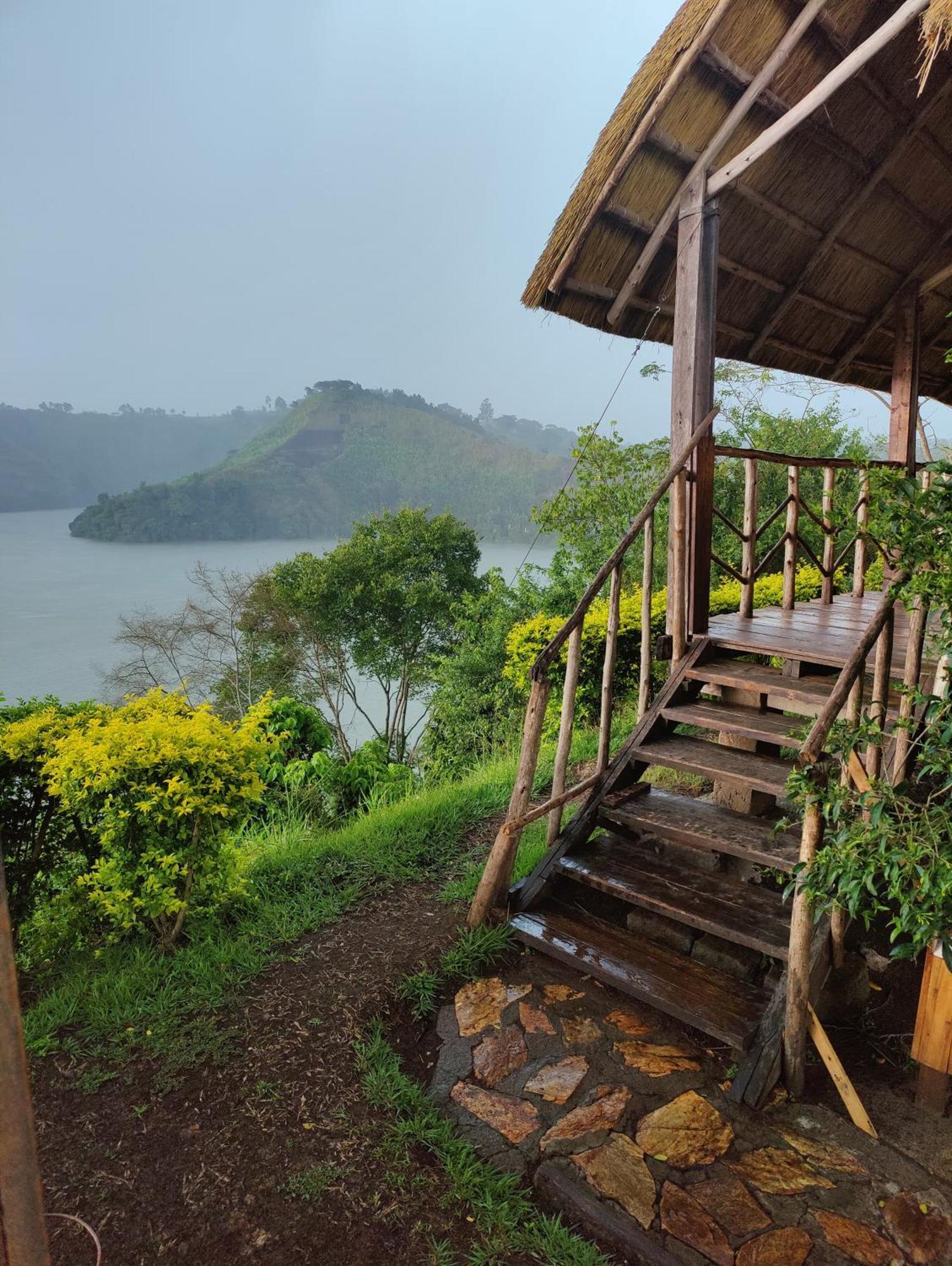 Mwamba Kelele Lodge Fort Portal 外观 照片
